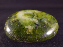 Green Opal Polished Freeform palmtone - 50g, 50mm